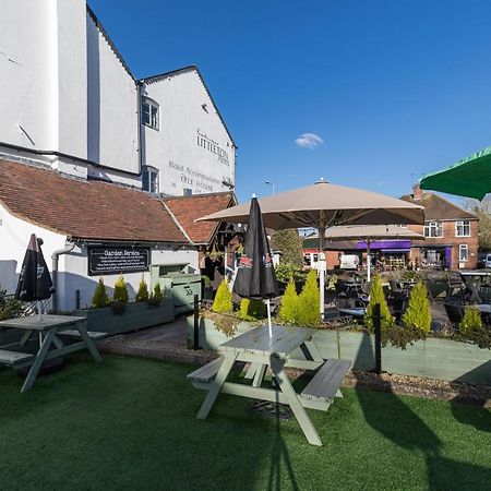 Hotel The Littleton Arms Penkridge Esterno foto
