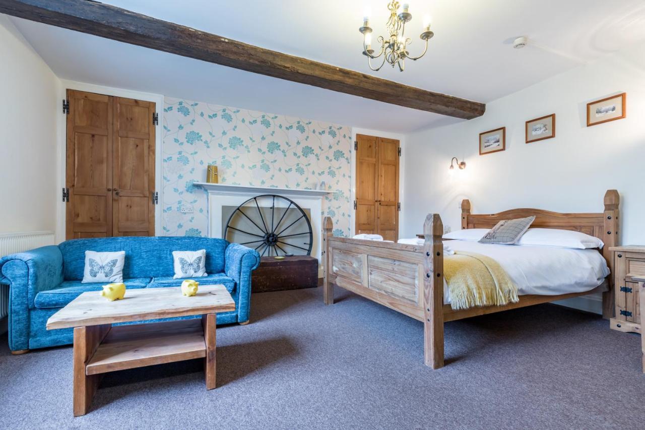 Hotel The Littleton Arms Penkridge Esterno foto