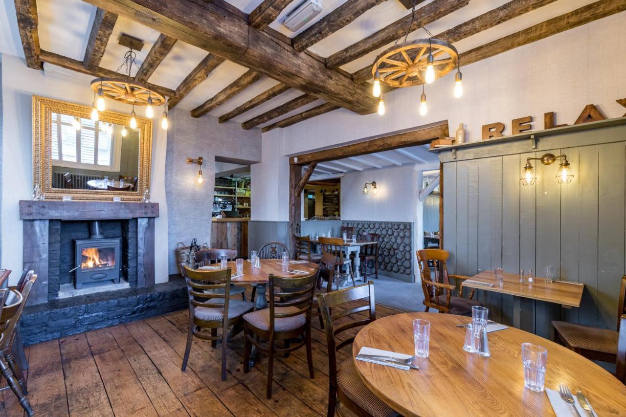 Hotel The Littleton Arms Penkridge Esterno foto