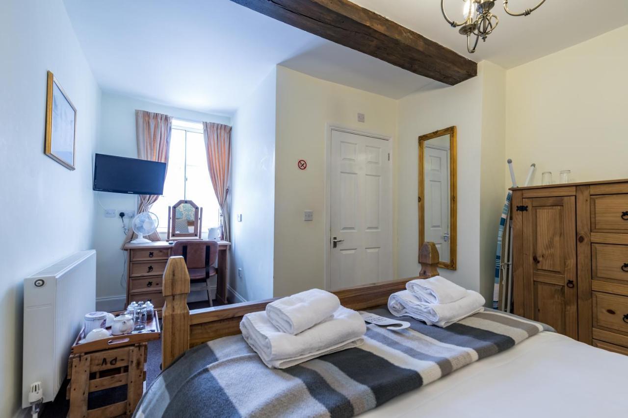 Hotel The Littleton Arms Penkridge Esterno foto