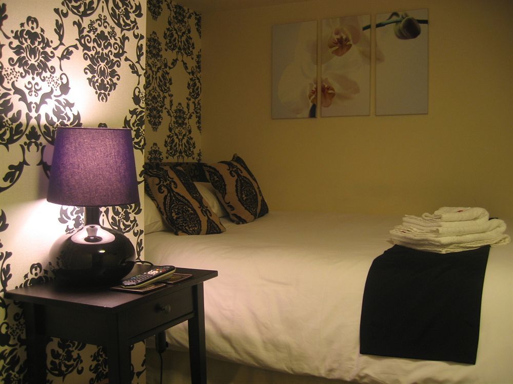 Hotel The Littleton Arms Penkridge Esterno foto