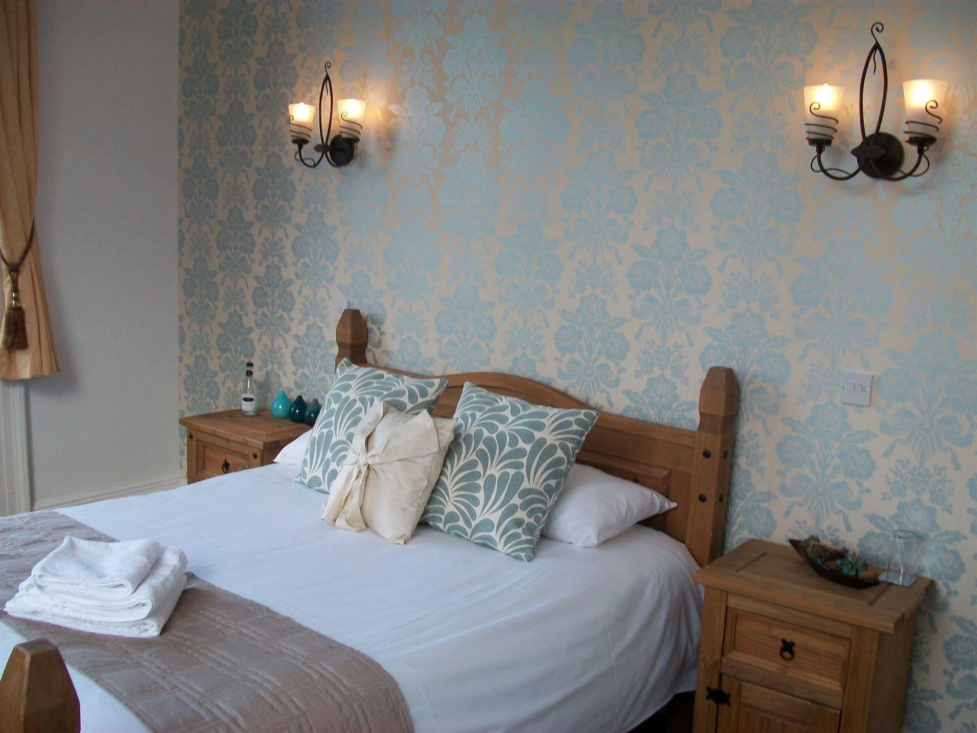 Hotel The Littleton Arms Penkridge Esterno foto